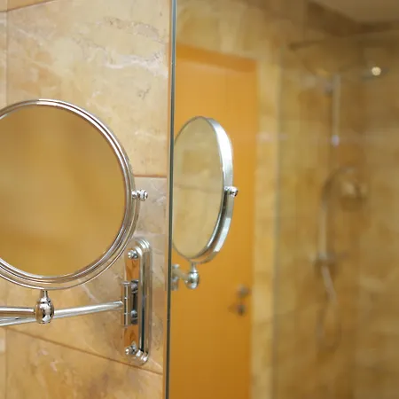 Radin Hotel 4*