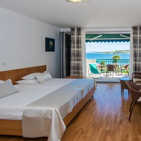 فندق Radin فوديس