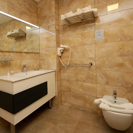 Radin Hotel