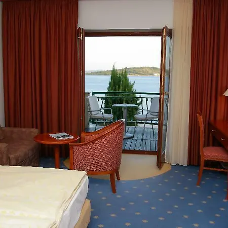 Radin Hotel 4*